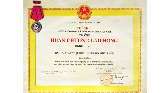 Bằng khen 3
